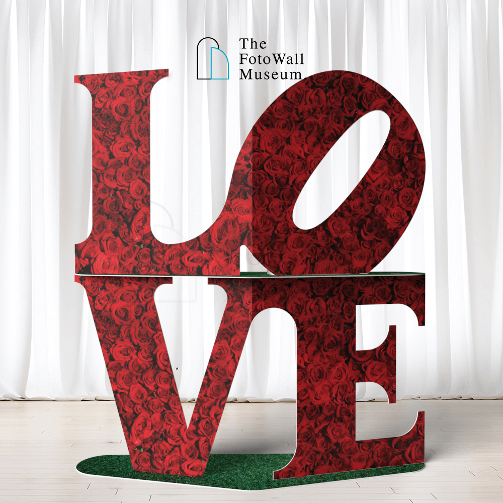 L.o.v.e Standee - Roses